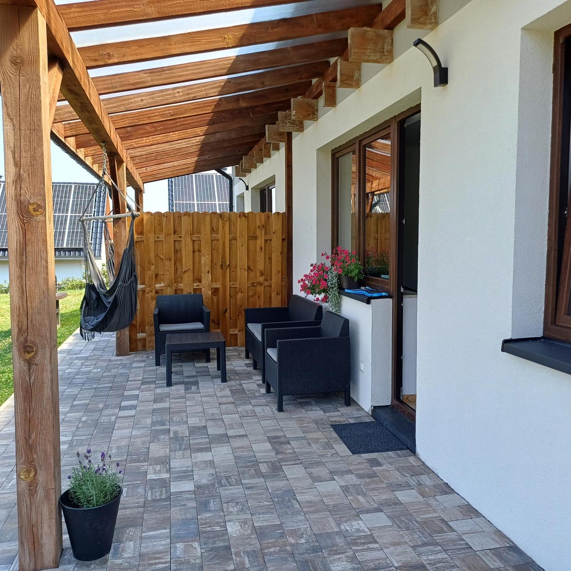 Zagroda Wataha 782 305 923 Polańczyk Exteriör bild